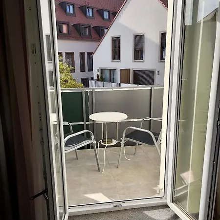 Отель Hotel Central 3*