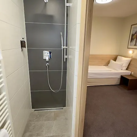 מלון Hotel Central באמברג