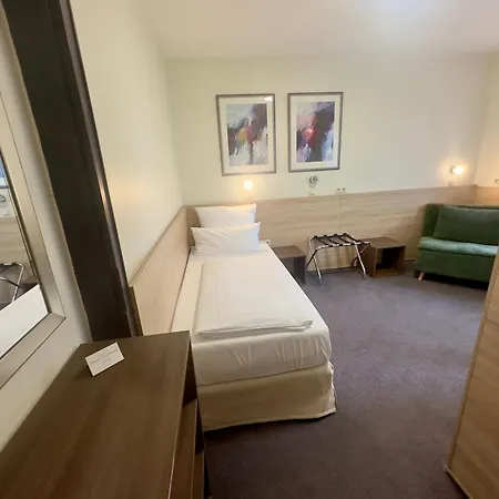 Hotel Central 3*