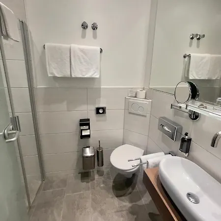 Hotel Central Hotel 3*