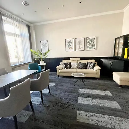 Hotel Central מלון