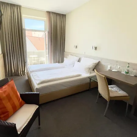 Hotel Central Hotel 3*