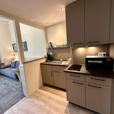 فندق Hotel Central