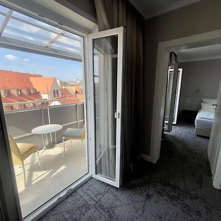 Hotel Central מלון באמברג