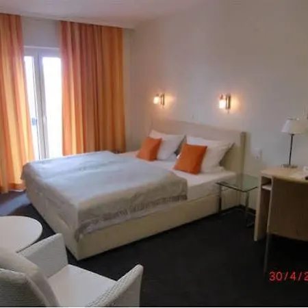 Hotel Central 3*